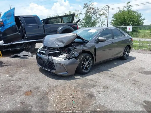 4T1BF1FKXGU117251 2016 TOYOTA CAMRY - Image 2