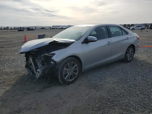 4T1BF1FKXGU119078 2016 TOYOTA CAMRY - Image 1