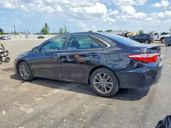 4T1BF1FKXGU119873 2016 TOYOTA CAMRY - Image 2