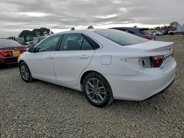 4T1BF1FKXGU119954 2016 TOYOTA CAMRY - Image 2