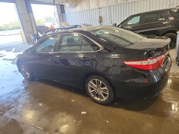 4T1BF1FKXGU120201 2016 TOYOTA CAMRY - Image 2
