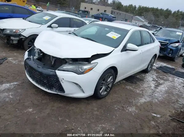4T1BF1FKXGU123860 2016 TOYOTA CAMRY - Image 2