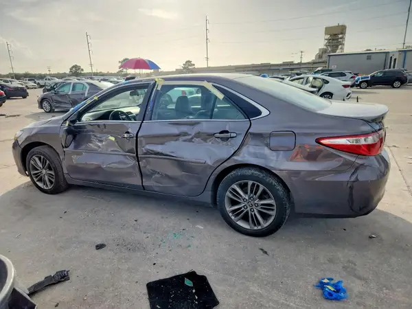 4T1BF1FKXGU124457 2016 TOYOTA CAMRY - Image 2
