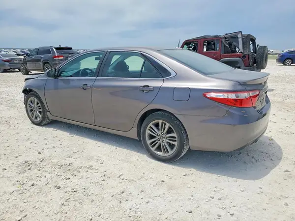 4T1BF1FKXGU126791 2016 TOYOTA CAMRY - Image 2