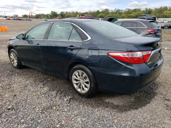 4T1BF1FKXGU129965 2016 TOYOTA CAMRY - Image 2