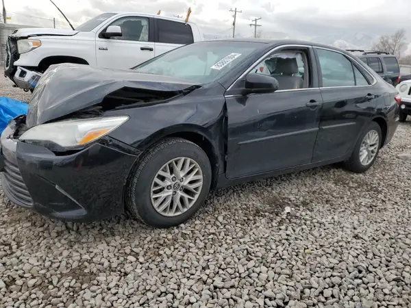 4T1BF1FKXGU130498 2016 TOYOTA CAMRY - Image 1