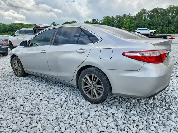 4T1BF1FKXGU130565 2016 TOYOTA CAMRY - Image 2