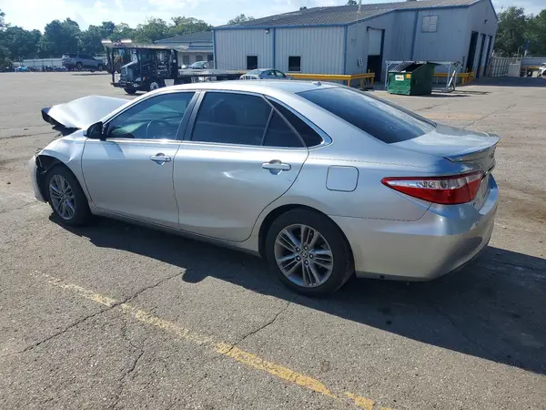 4T1BF1FKXGU131652 2016 TOYOTA CAMRY - Image 2