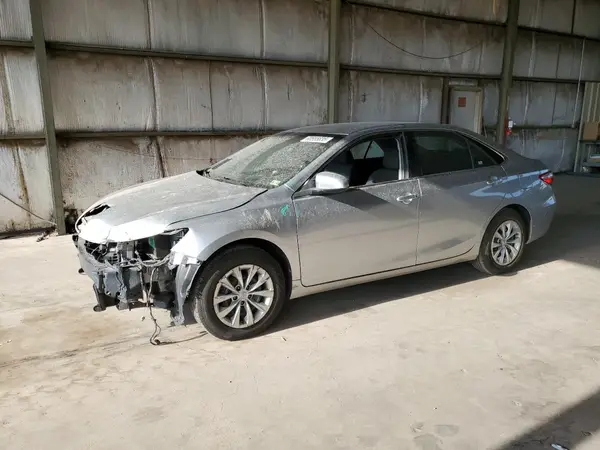 4T1BF1FKXGU134566 2016 TOYOTA CAMRY - Image 1