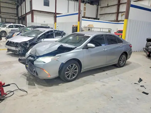 4T1BF1FKXGU137659 2016 TOYOTA CAMRY - Image 1
