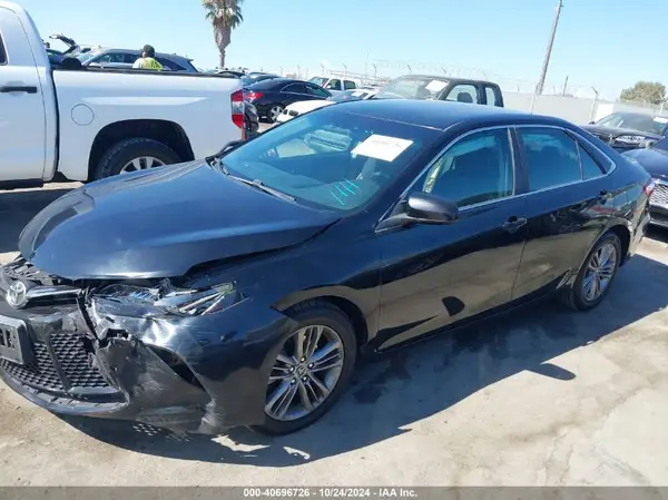 4T1BF1FKXGU139766 2016 TOYOTA CAMRY - Image 2