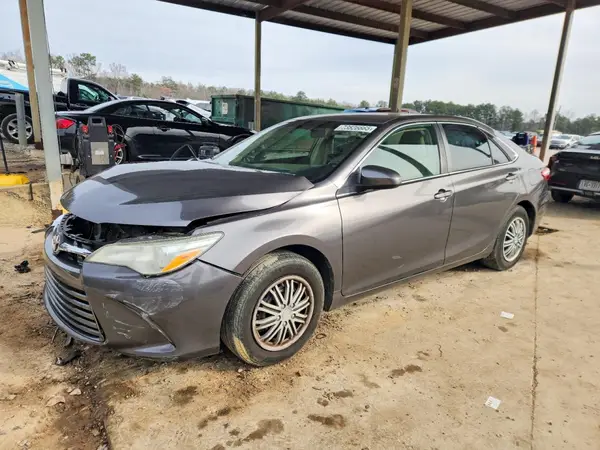 4T1BF1FKXGU140058 2016 TOYOTA CAMRY - Image 1