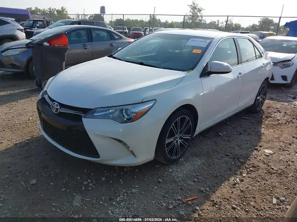 4T1BF1FKXGU140688 2016 TOYOTA CAMRY - Image 2