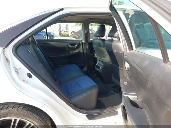 4T1BF1FKXGU140688 2016 TOYOTA CAMRY - Image 8