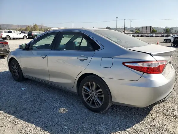 4T1BF1FKXGU145552 2016 TOYOTA CAMRY - Image 2