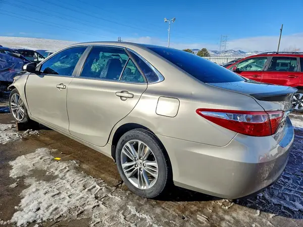 4T1BF1FKXGU145745 2016 TOYOTA CAMRY - Image 2
