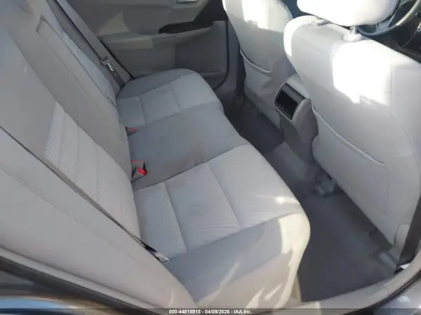 4T1BF1FKXGU146460 2016 TOYOTA CAMRY - Image 8