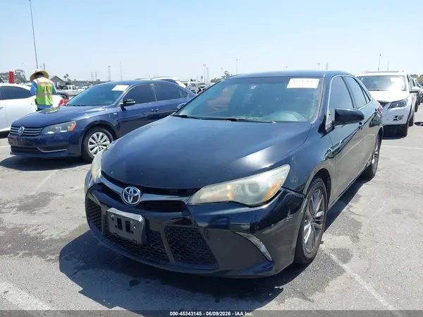 4T1BF1FKXGU148886 2016 TOYOTA CAMRY - Image 2