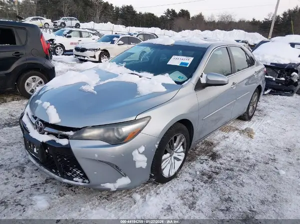4T1BF1FKXGU149326 2016 TOYOTA CAMRY - Image 2