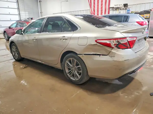 4T1BF1FKXGU154347 2016 TOYOTA CAMRY - Image 2