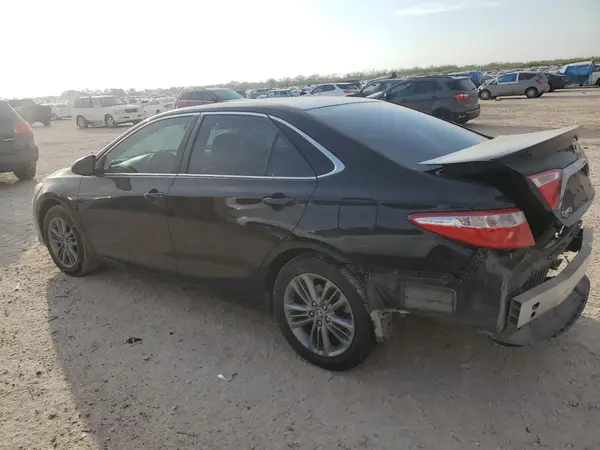 4T1BF1FKXGU155594 2016 TOYOTA CAMRY - Image 2