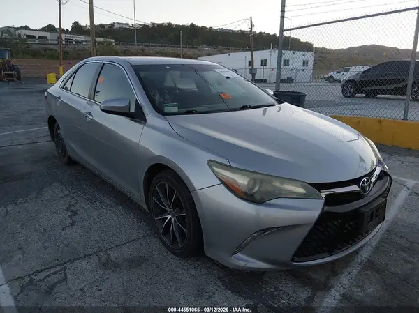 4T1BF1FKXGU161198 2016 TOYOTA CAMRY - Image 1