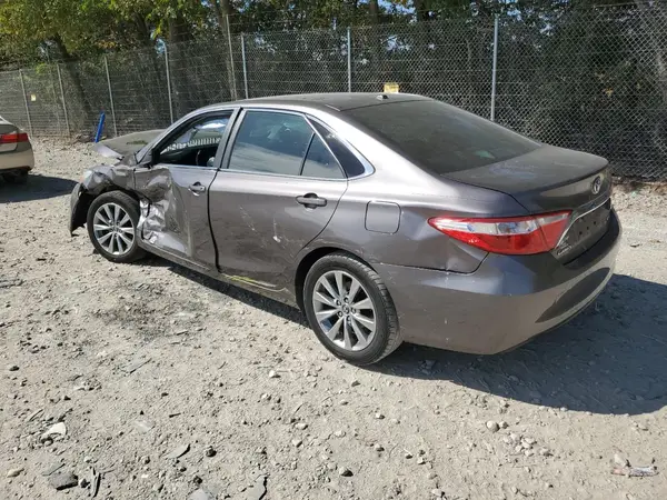 4T1BF1FKXGU166188 2016 TOYOTA CAMRY - Image 2