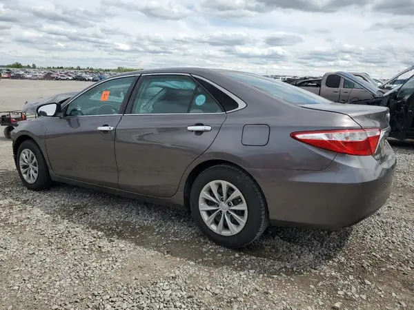4T1BF1FKXGU171861 2016 TOYOTA CAMRY - Image 2