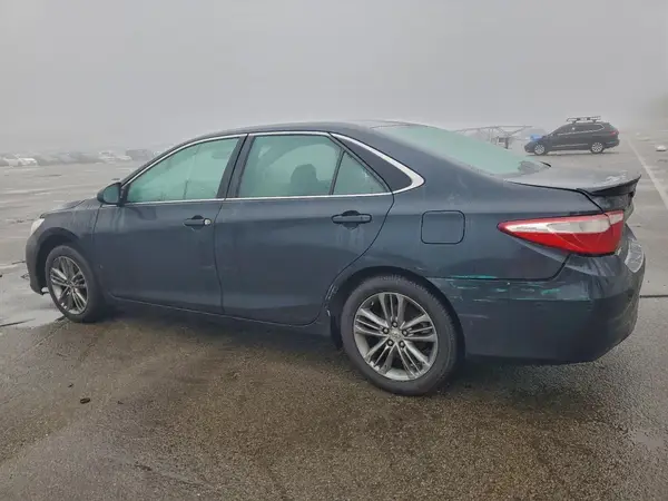 4T1BF1FKXGU172119 2016 TOYOTA CAMRY - Image 2