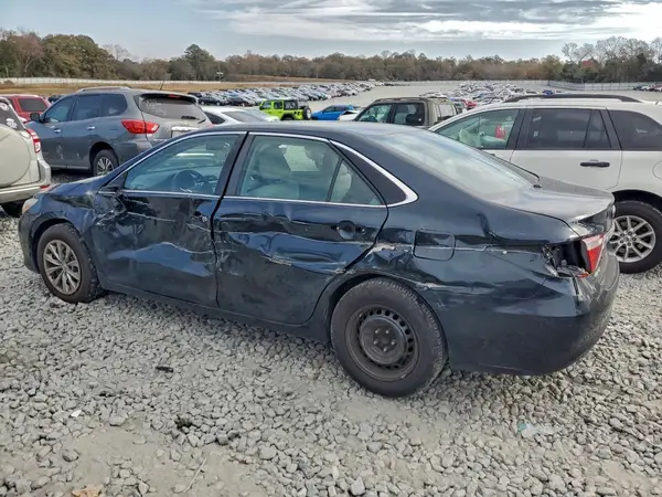 4T1BF1FKXGU173139 2016 TOYOTA CAMRY - Image 2