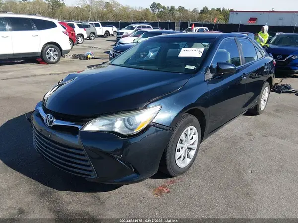 4T1BF1FKXGU174372 2016 TOYOTA CAMRY - Image 2