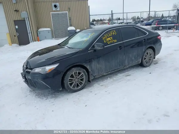 4T1BF1FKXGU174730 2016 TOYOTA CAMRY - Image 2