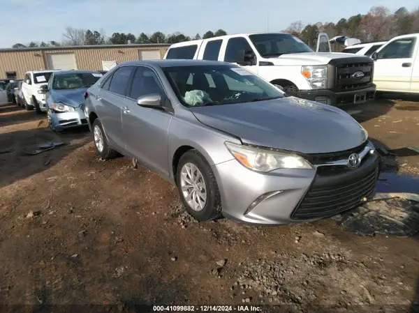 4T1BF1FKXGU178180 2016 TOYOTA CAMRY - Image 1