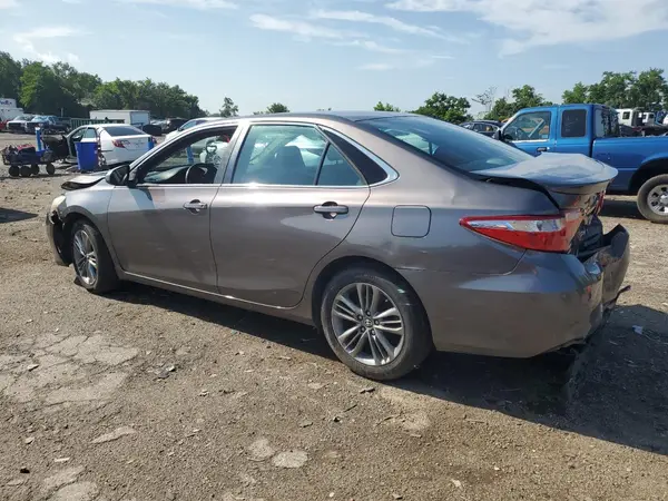 4T1BF1FKXGU180253 2016 TOYOTA CAMRY - Image 2