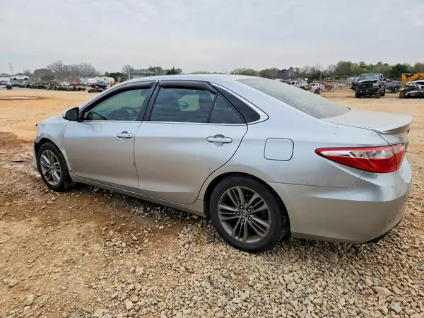 4T1BF1FKXGU182536 2016 TOYOTA CAMRY - Image 2