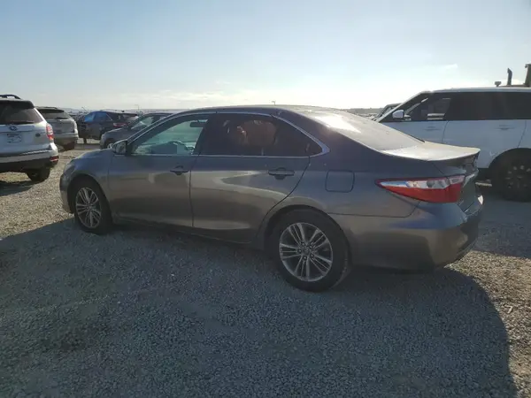 4T1BF1FKXGU187218 2016 TOYOTA CAMRY - Image 2