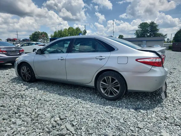 4T1BF1FKXGU187557 2016 TOYOTA CAMRY - Image 2