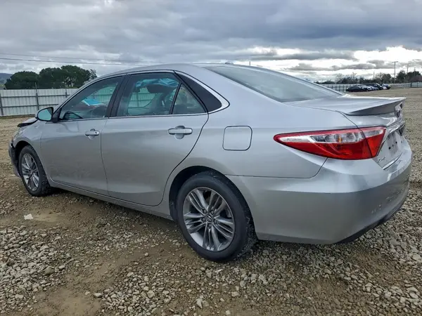 4T1BF1FKXGU187560 2016 TOYOTA CAMRY - Image 2