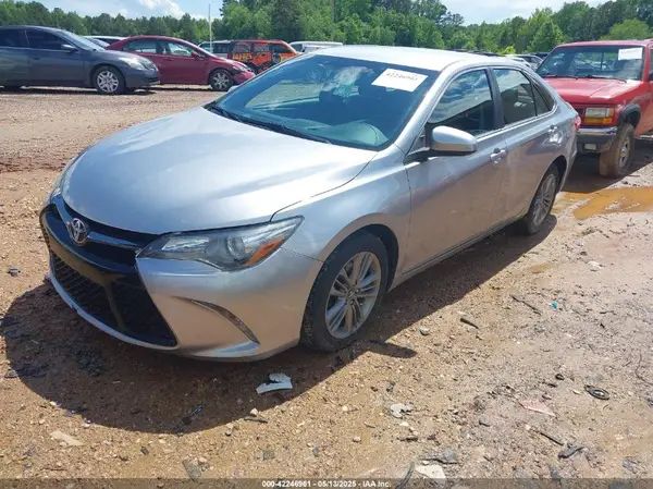4T1BF1FKXGU188577 2016 TOYOTA CAMRY - Image 2
