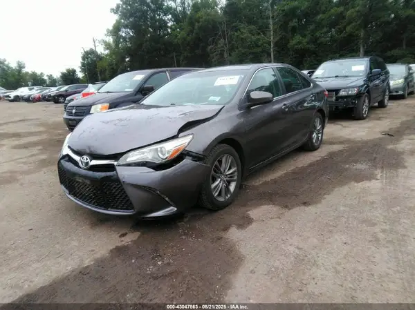 4T1BF1FKXGU192953 2016 TOYOTA CAMRY - Image 2