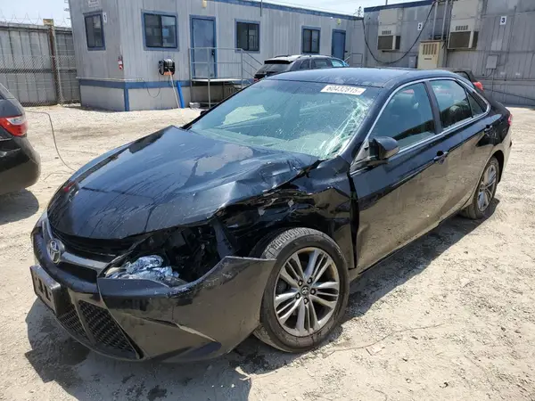 4T1BF1FKXGU203062 2016 TOYOTA CAMRY - Image 1