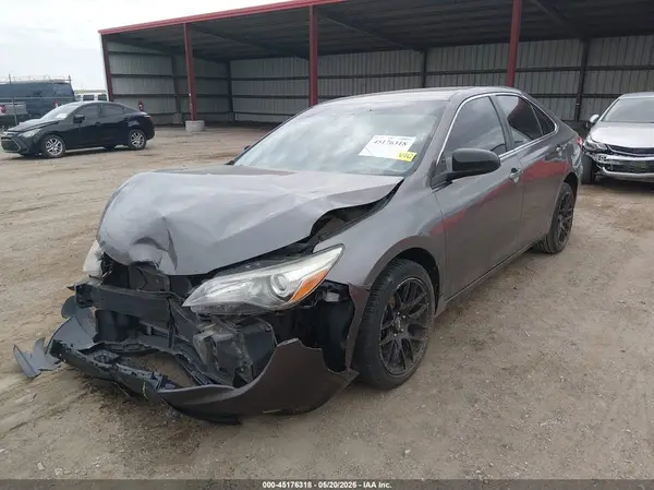 4T1BF1FKXGU204213 2016 TOYOTA CAMRY - Image 2