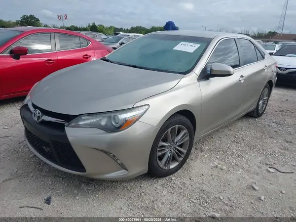 4T1BF1FKXGU205779 2016 TOYOTA CAMRY - Image 2