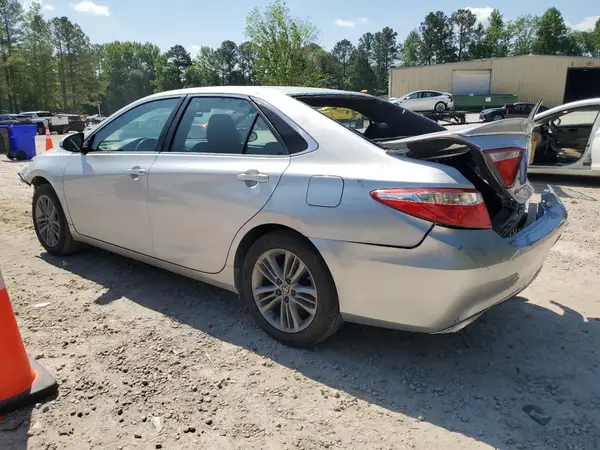 4T1BF1FKXGU206155 2016 TOYOTA CAMRY - Image 2