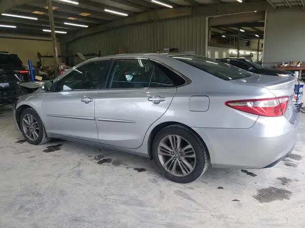 4T1BF1FKXGU207578 2016 TOYOTA CAMRY - Image 2