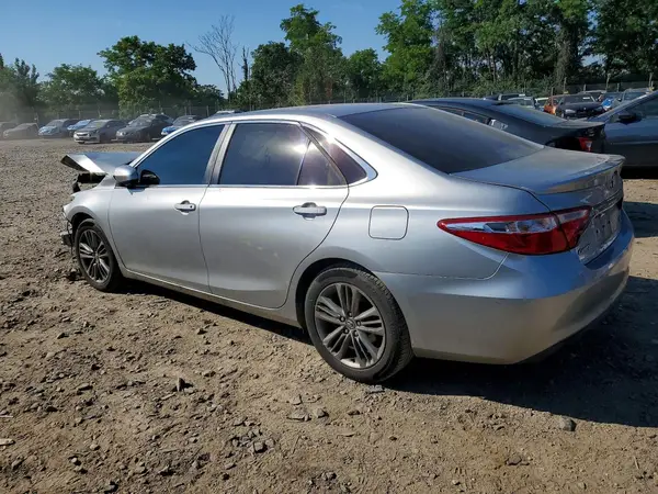 4T1BF1FKXGU207662 2016 TOYOTA CAMRY - Image 2