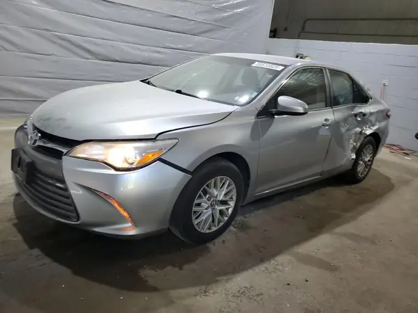 4T1BF1FKXGU211808 2016 TOYOTA CAMRY - Image 1