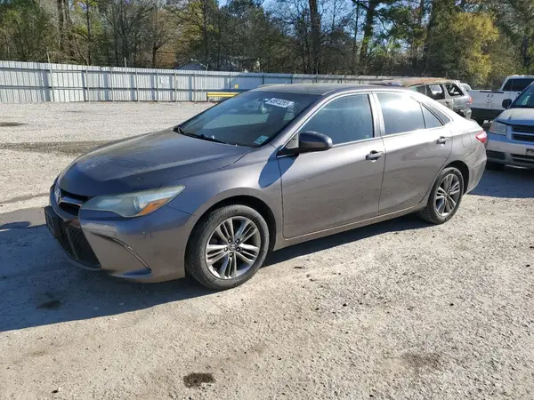 4T1BF1FKXGU215910 2016 TOYOTA CAMRY - Image 1