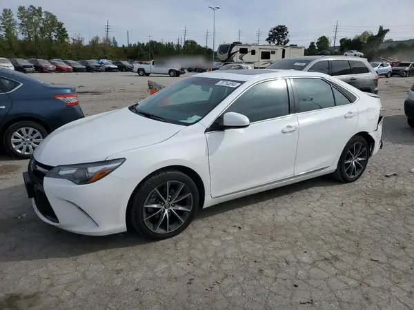 4T1BF1FKXGU216524 2016 TOYOTA CAMRY - Image 1