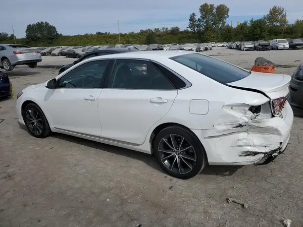 4T1BF1FKXGU216524 2016 TOYOTA CAMRY - Image 2